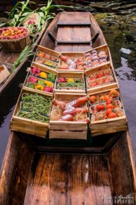 Le marché flottant de l'Isle sur la Sorgue